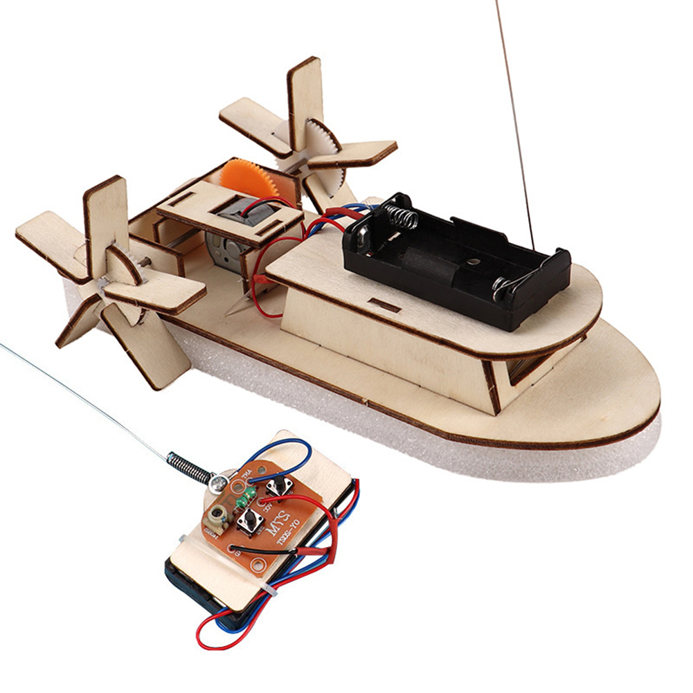 نموذج قارب خشبي ديي ألعاب العل - مراجعة Model Kit Fantasy وسعره